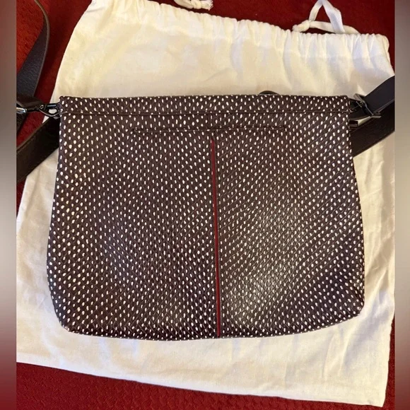 Hammitt VIP Medium Crossbody Espresso Reserve - Picture 3 of 6